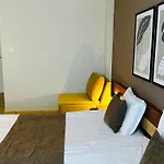 Queen Nelly Hotel
