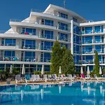 Queen Nelly Hotel