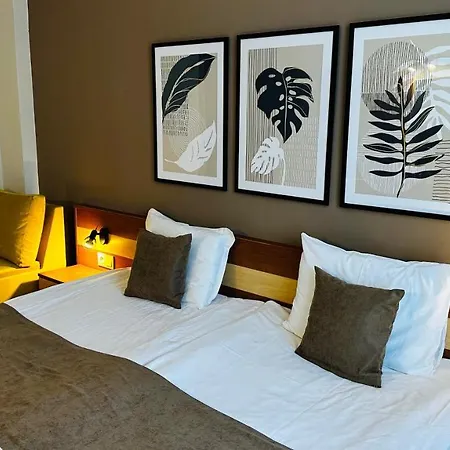 Queen Nelly Hotel