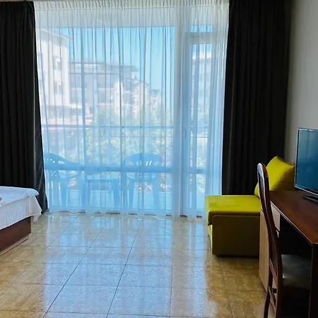 Queen Nelly Hotel