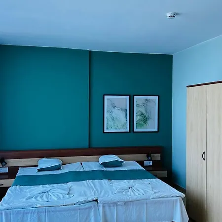 Queen Nelly Szálloda Primorszko