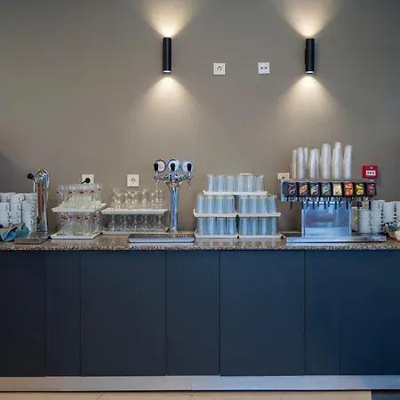 Queen Nelly Primorszko