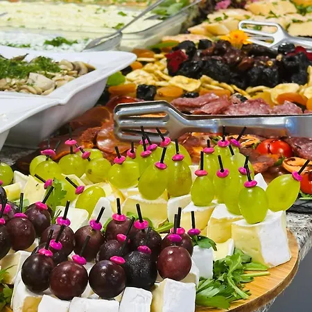 Szálloda Queen Nelly 4*